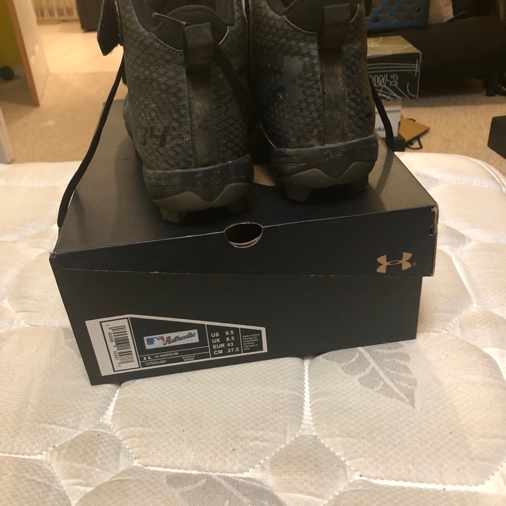 Bryce Harper 1 cleats - Picture 5 of 7